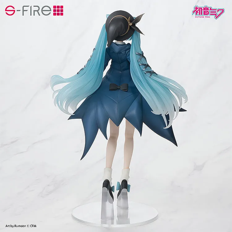 Miku Autumn Outing Complete Figure