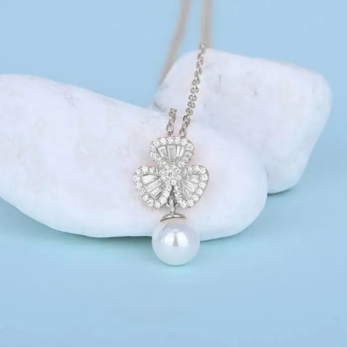 Petite Bloom Necklace